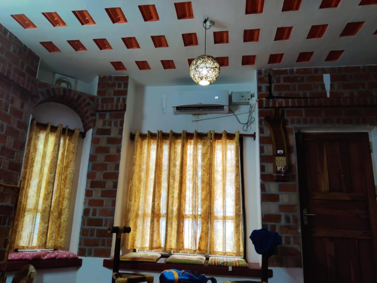 Ashtamudivillas Kollam Exterior foto