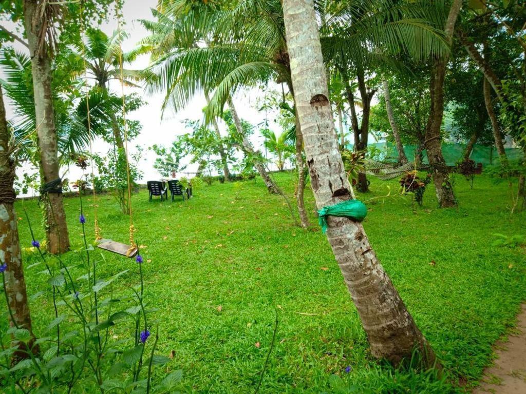 Ashtamudivillas Kollam Exterior foto