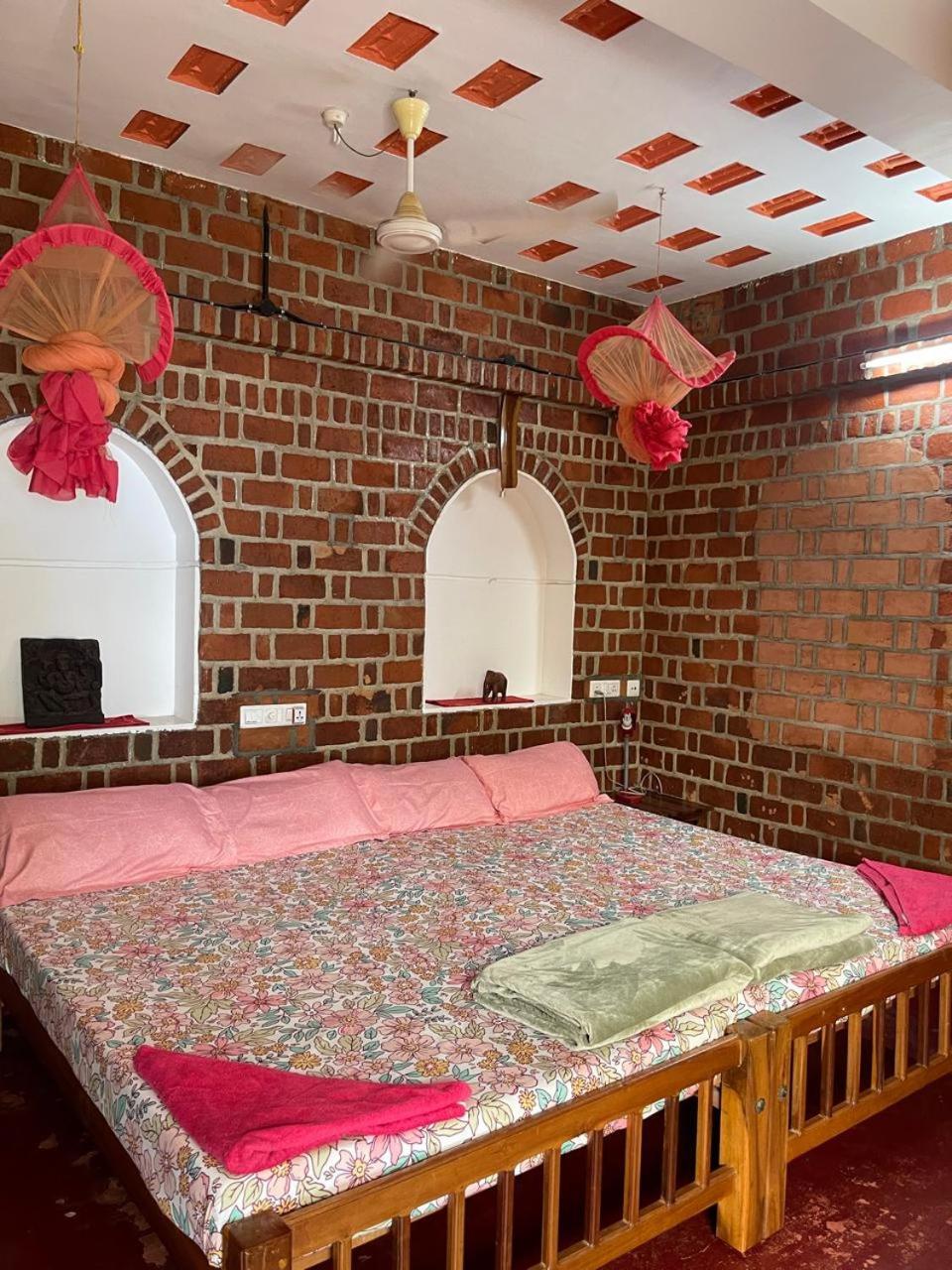 Ashtamudivillas Kollam Exterior foto