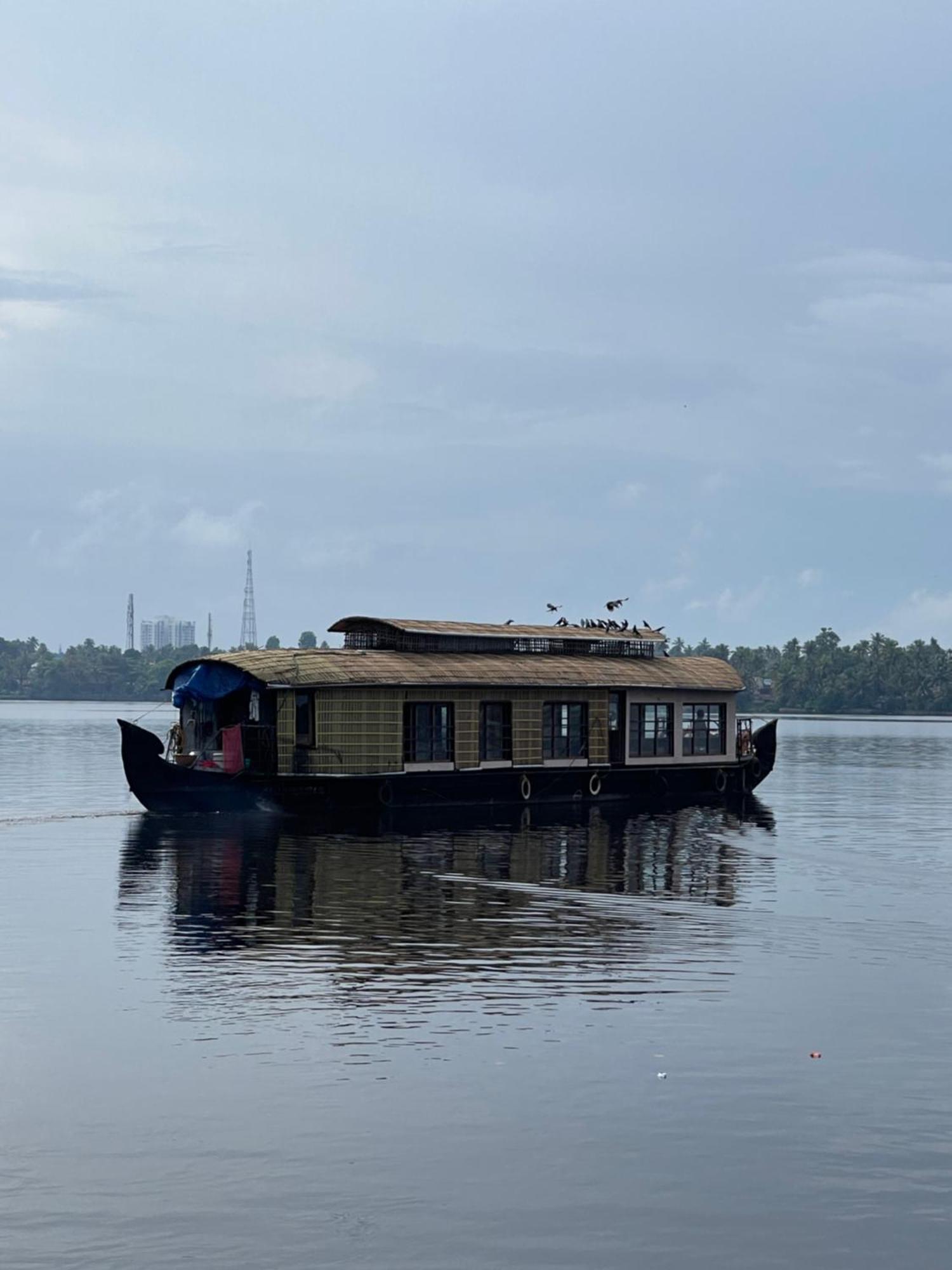 Ashtamudivillas Kollam Exterior foto